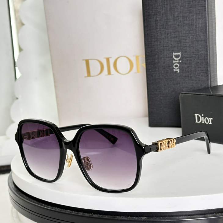 Picture of Dior Sunglasses _SKUfw75841742fw